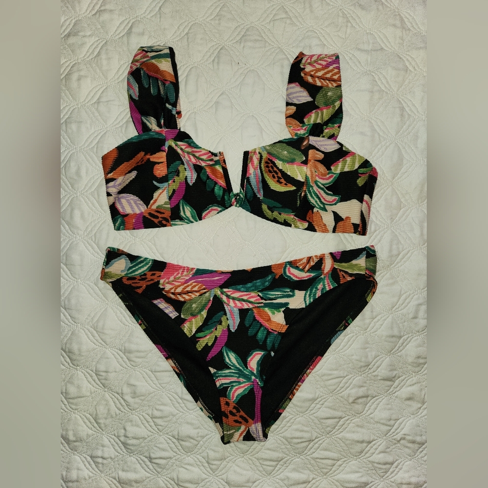 Time & Tru Bikini NEW NEVER WORN